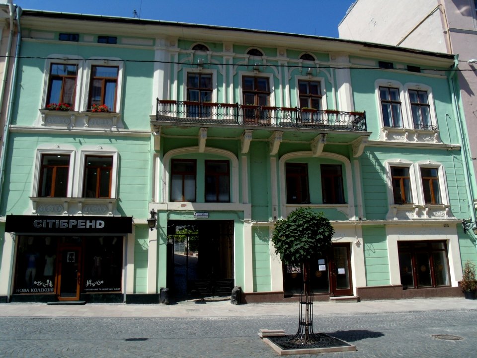 Chernivtsi Kobylianska 20