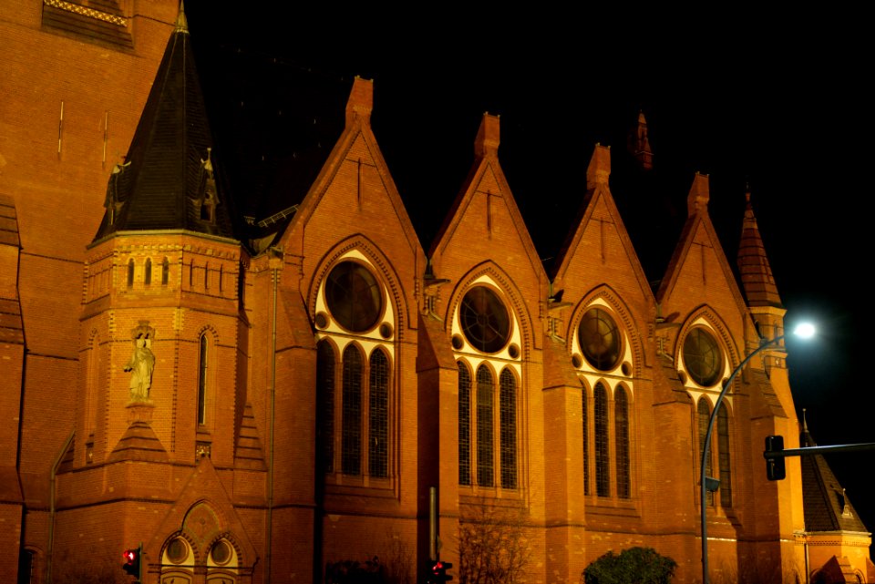 Church Zum Guten Hirten at night 2021-01-08 18