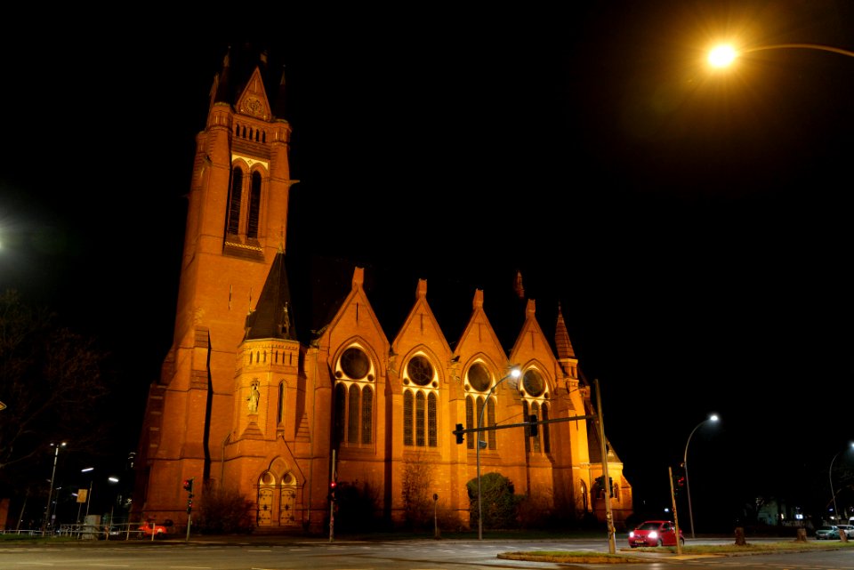 Church Zum Guten Hirten at night 2021-01-08 13