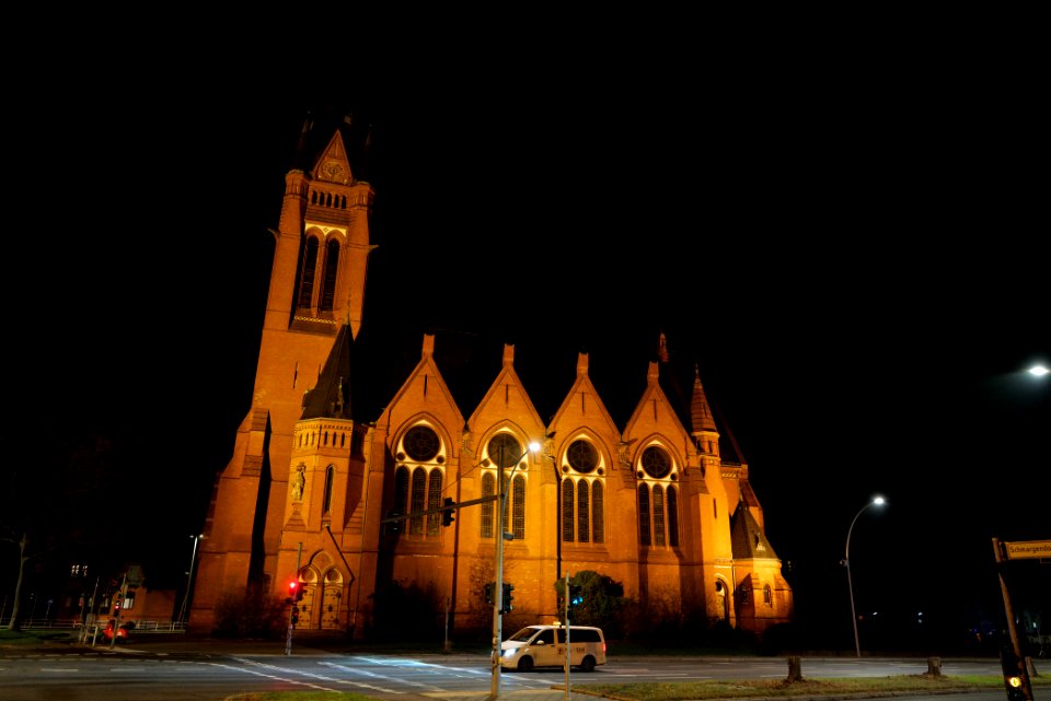 Church Zum Guten Hirten at night 2021-01-08 04
