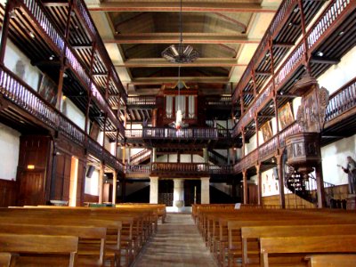 Ciboure (Pyr-Atl, Fr) St.Vincent, interior with three balconies