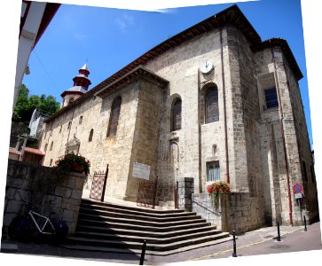 Ciboure (Pyr-Atl, Fr) St.Vincent, impression du bâtiment par montage deux photo's