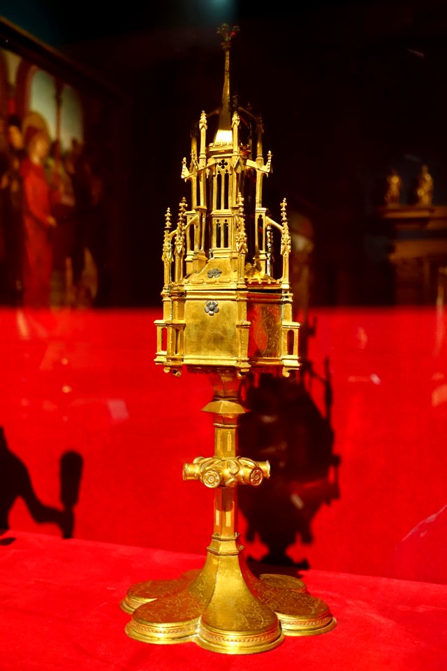 Ciborium, German, c. 1420-1430, gilt copper - John and Mable Ringling Museum of Art - Sarasota, FL - DSC00515