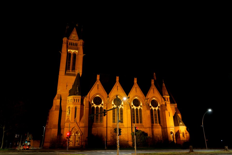 Church Zum Guten Hirten at night 2021-01-08 09
