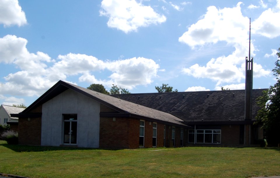 Church of Jesus Christ of Latter-day Saints, Epsom Chapel, 53 Banstead Road, Ewell (July 2020) (4)