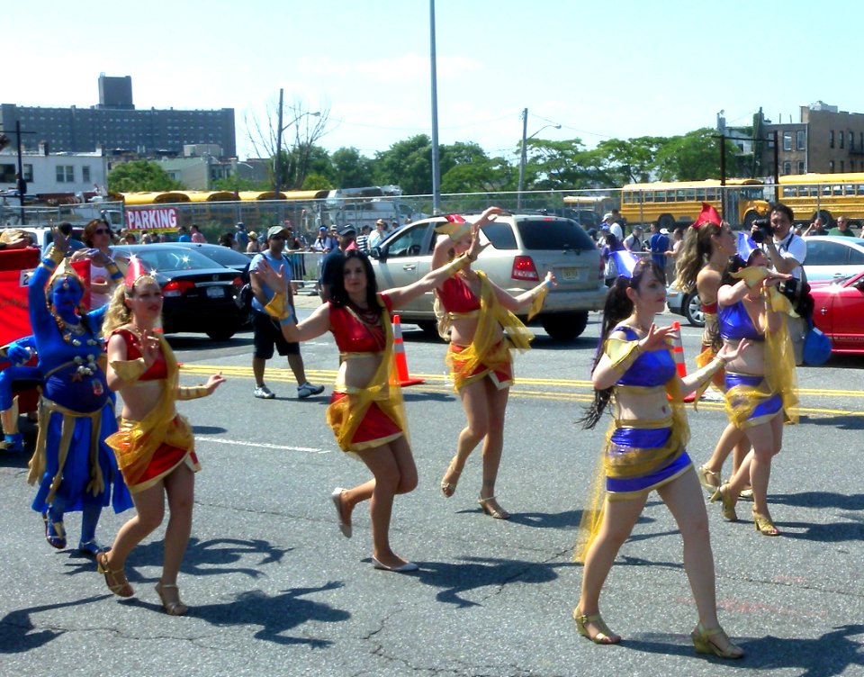 CI 2010 MP red blue dance jeh