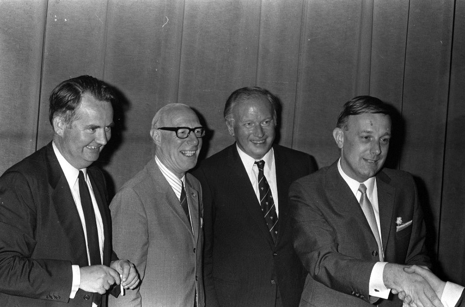 CHU-unieraad, vlnr Baron van Verschuer , Tilanus, Kruisinga en prof dr P , Bestanddeelnr 926-5018