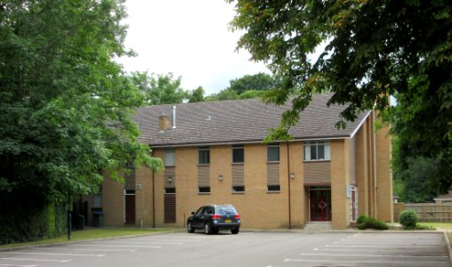 Church of Jesus Christ of Latter-day Saints, Kingston Ward Chapel, Portsmouth Road, Hinchley Wood (July 2015) (5)