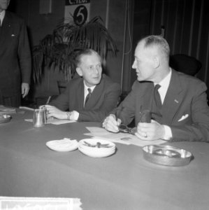 CHU-vergadering in Krasnapolsky Staatssecretaris Calmeyer, Bestanddeelnr 915-0501