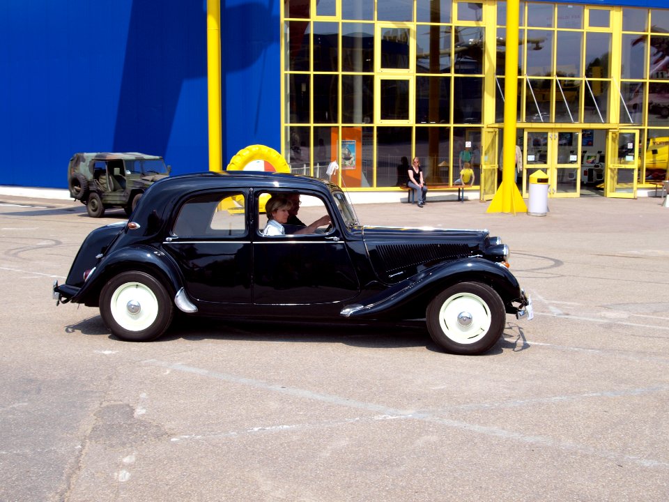Citroen 11 CV (1954) p5