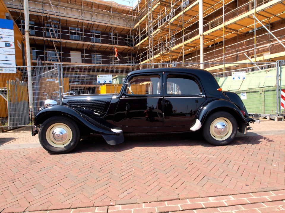Citroen BL (1974), 99-DU-55 P3