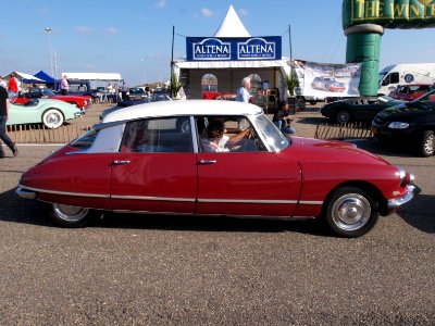 Citroën DS dutch licence registration AH-24-27 pic9