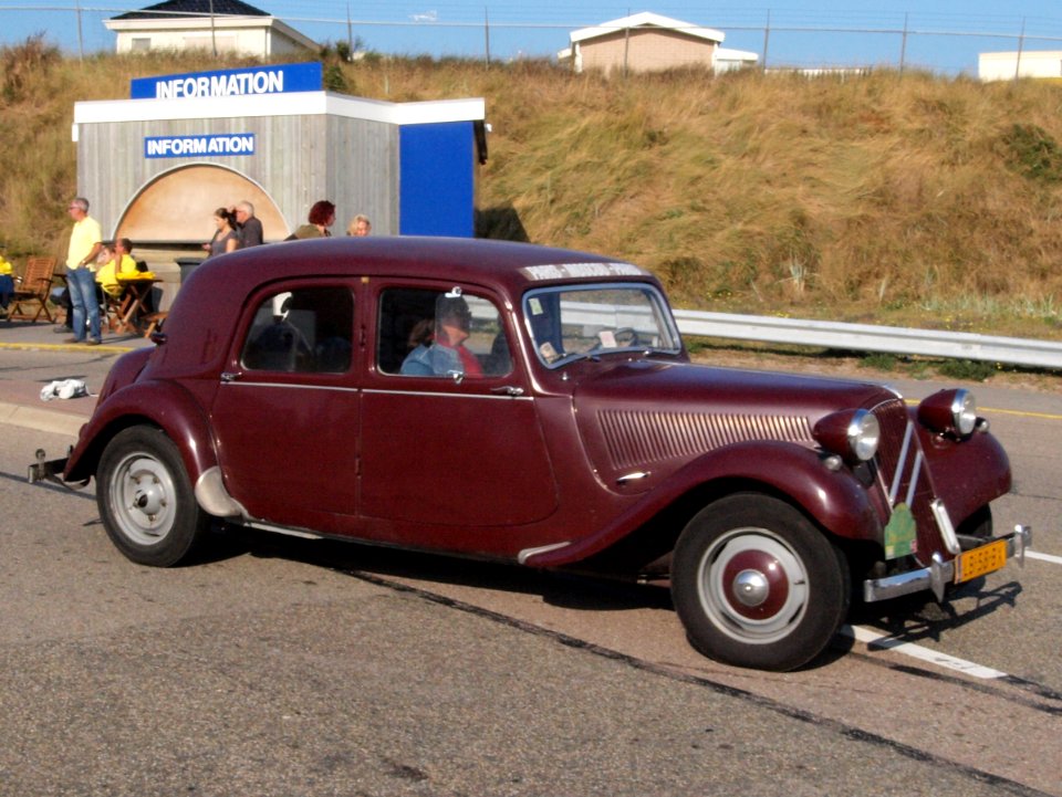 Citroën 11B dutch licence registration LB-58-BX pic1