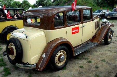 Citroën car (4c)