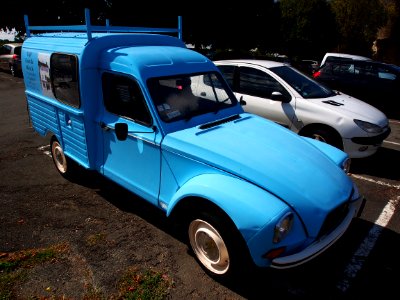 Citroën Acadiane still used pic1