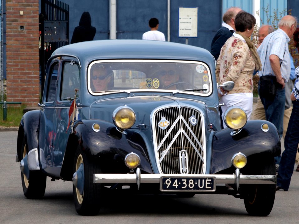 Citroën 11B (1972), Dutch licence registration 94-38-UE pic1