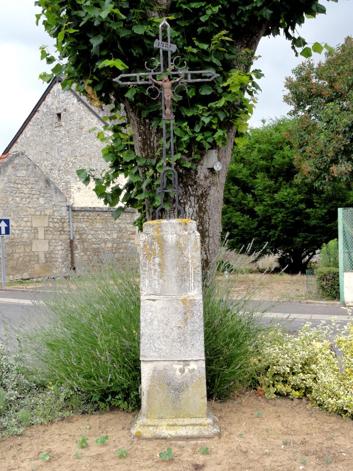 Ciry-Salsogne (Aisne) croix de chemin