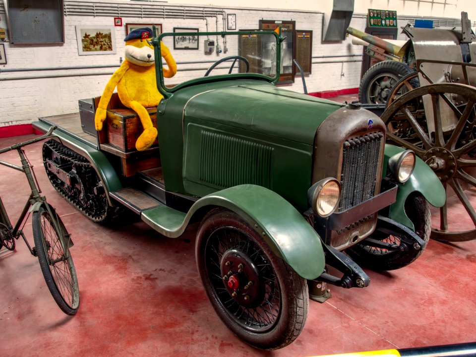 Citroën Kégresse halftrack artillerie tractor