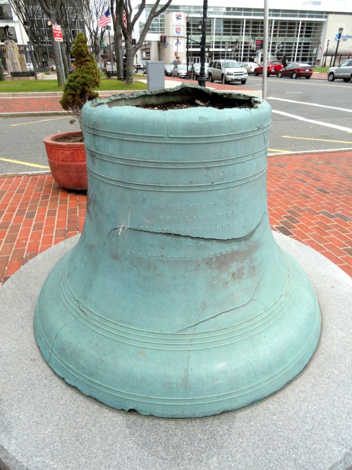 City Hall bell - Springfield, MA - DSC03297