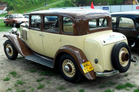 Citroën car (4b)