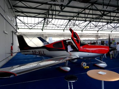 Cirrus Sr22 - Bdg Air Fair 9 5-2016
