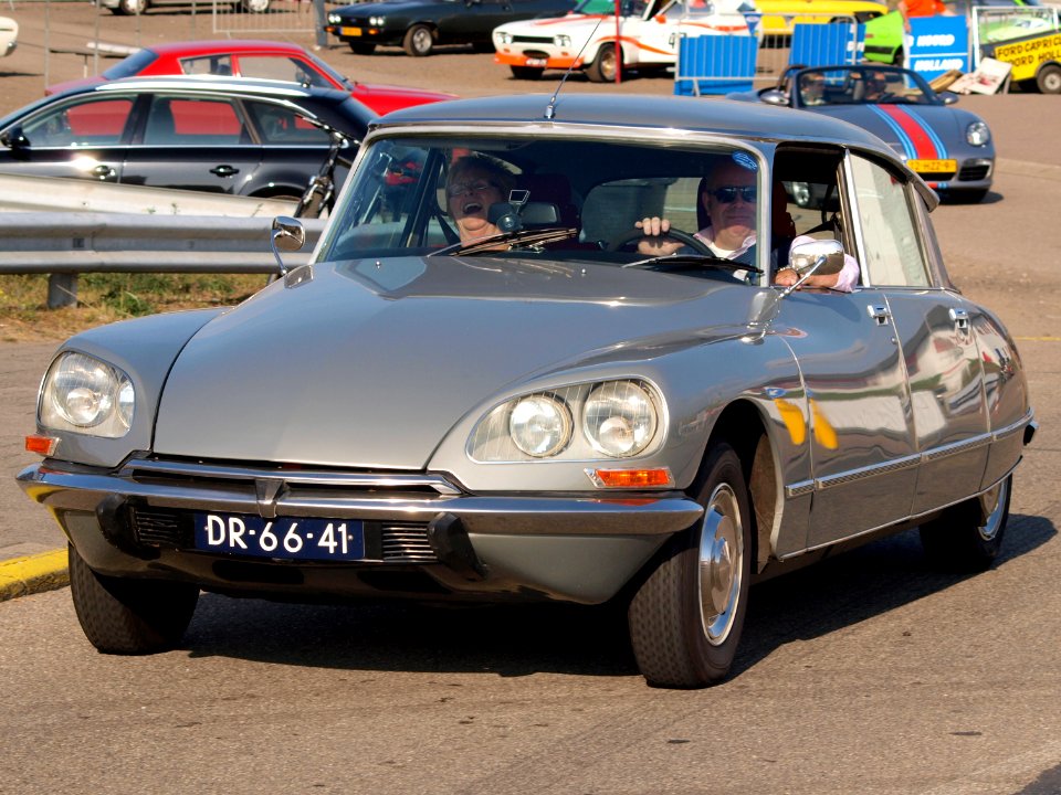 Citroën DS 21 PALLAS dutch licence registration DR-66-41-