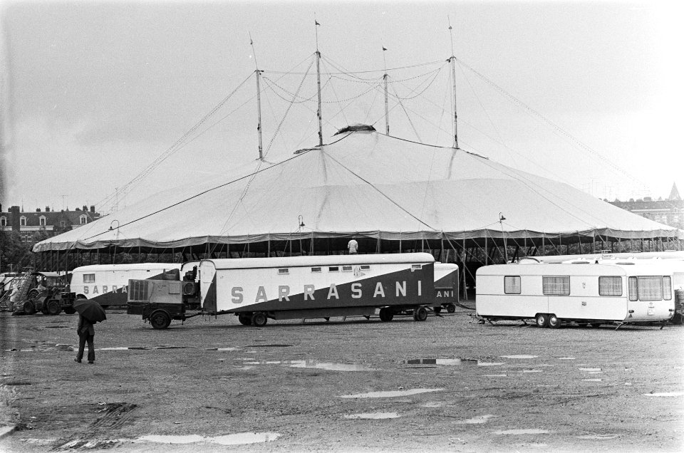 Circus Sarrasani in Amsterdam circustent in de Jan van Galenstraat, Bestanddeelnr 929-8079