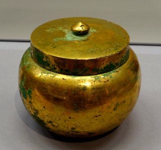 Cinerary urn, excavated at Kamori, Katsuragi-shi, Nara, Japan, Nara period, 700s AD, gilt cast bronze - Tokyo National Museum - Tokyo, Japan - DSC09202