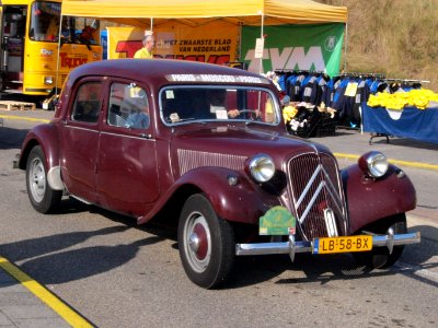 Citroën 11B dutch licence registration LB-58-BX pic4