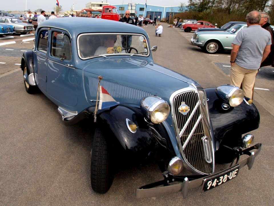 Citroën 11B (1972), Dutch licence registration 94-38-UE pic4