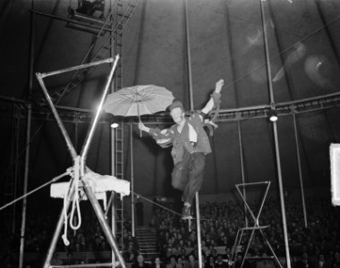 Circus Mikkenie, Bestanddeelnr 903-4017