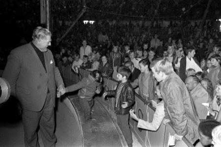 Circus Sarrasani houdt open huis in Amsterdam voor kinderen, Bestanddeelnr 923-6778