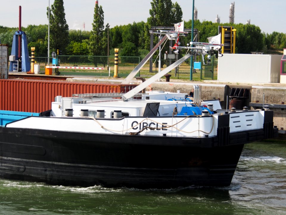 Circle - ENI 02325274, Zandvlietsluis, Port of Antwerp pic2