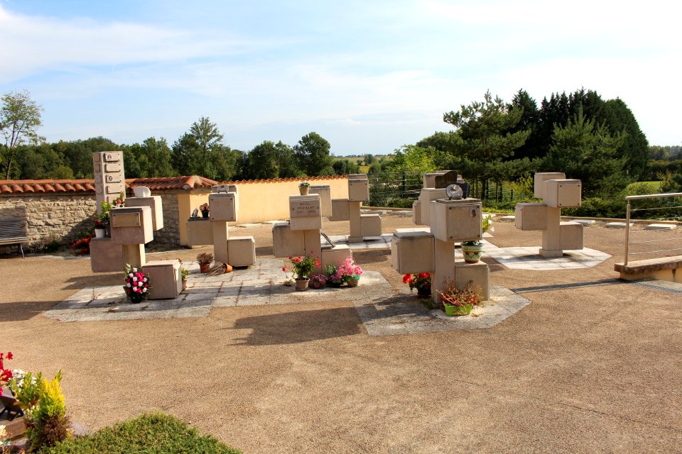 Cimetière St Cyr Menthon 47