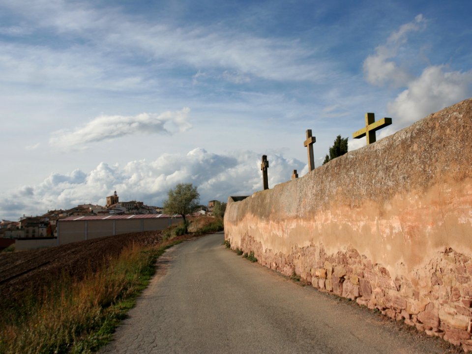 Cirauqui from the cemetery