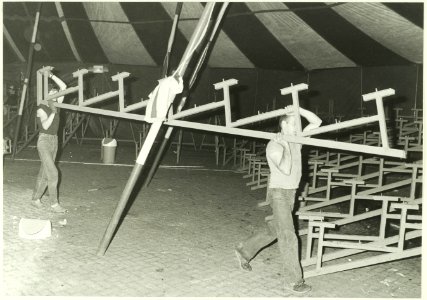 Circus, NL-HlmNHA 5400467141