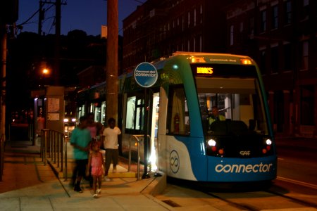 Cincinnati-bell-connector deboarding-at-station-12 09-11-2016
