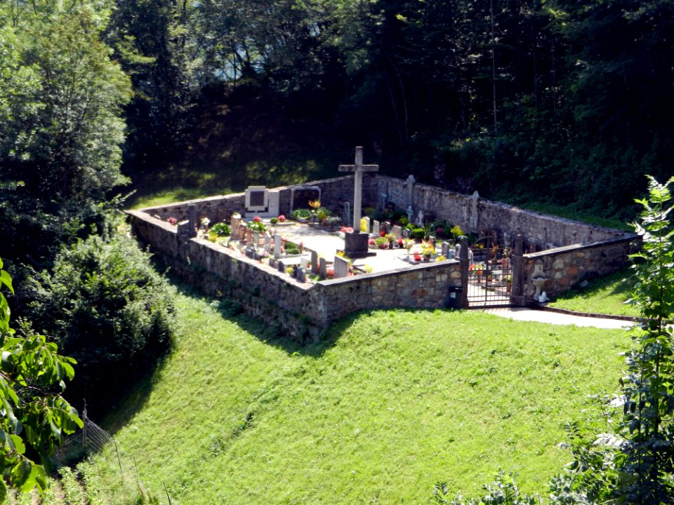 Cimitero di Favrio (Fiavè)