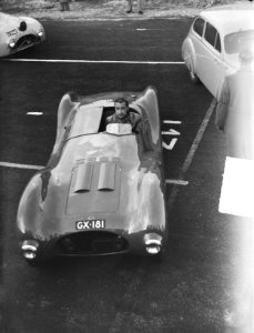Circuit Zandvoort snelheidsrecords. Maus Gatsonides in een door hemzelf ontworpe, Bestanddeelnr 903-7047