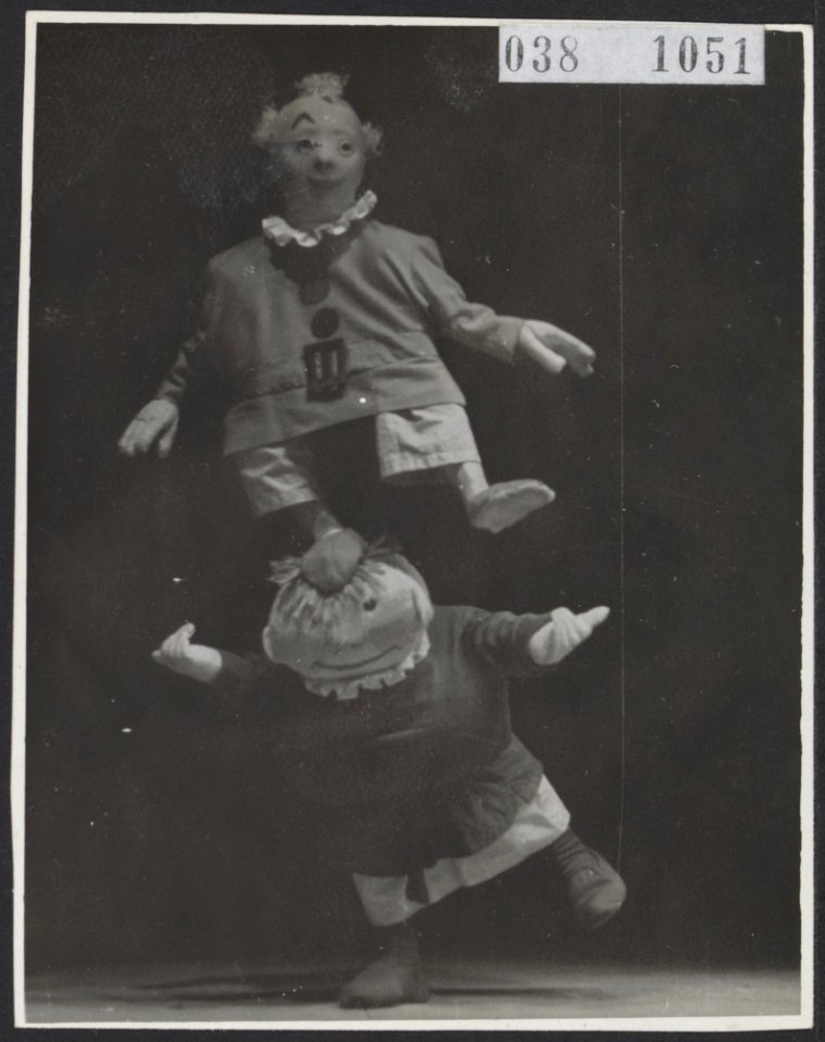 Cilli Wang de vrolijke acrobaatjes, Bestanddeelnr 038-1051