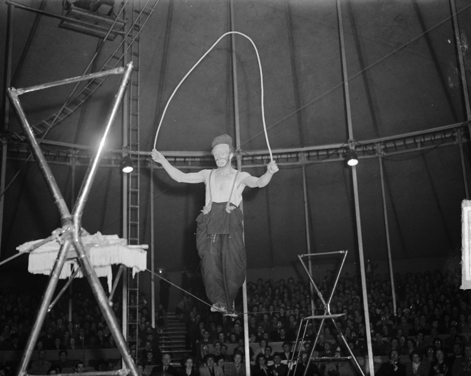 Circus Mikkenie, Bestanddeelnr 903-4022