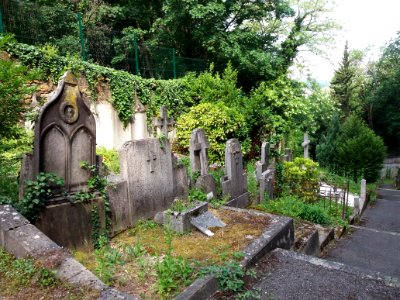 Cimetière de Cuire - Tombes 2