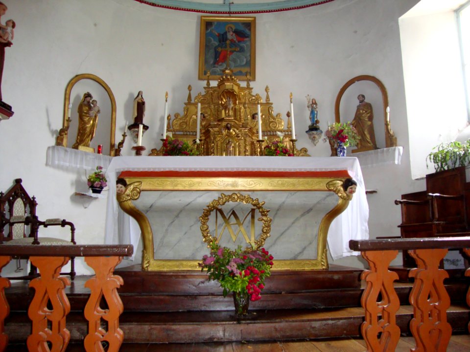 Cihigue (Camou-Cihigue, Pyr-Atl, Fr) choeur de l'église avec autel