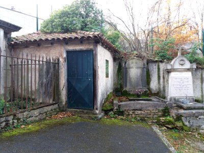 Cimetière de Cuire - Cabane