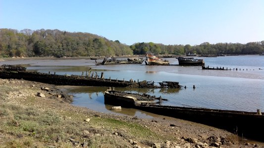 Cimetière de bateaux de Kerhervy sur le Blavet, Lanester, Morbihan, Bretagne 11