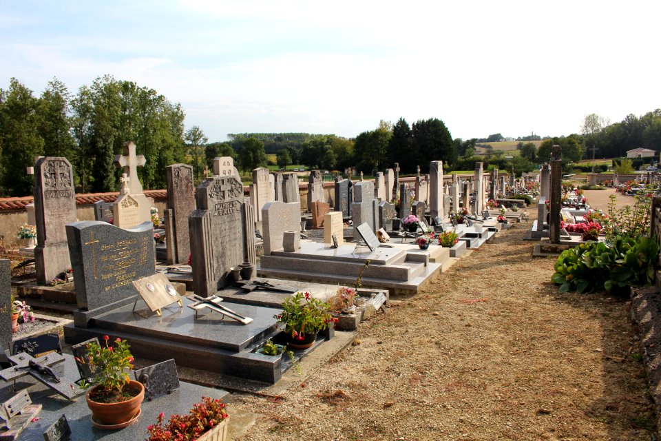Cimetière St Cyr Menthon 57