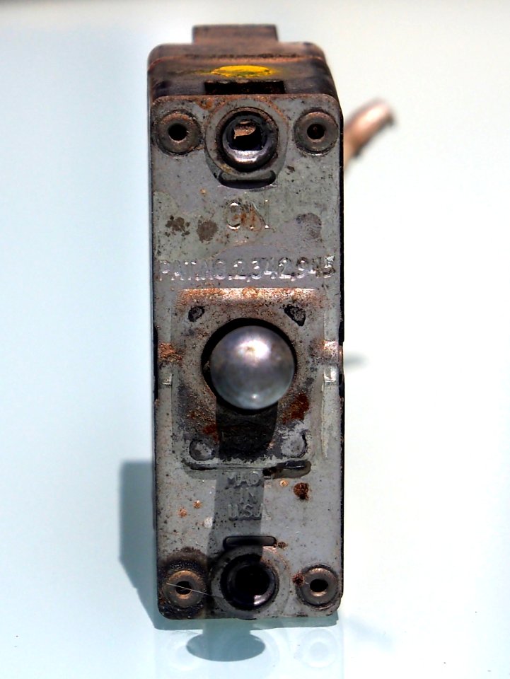Circuit breaker, Single pole, Non-tripfree, 20Amp-30Volts, AN 3160 pic3