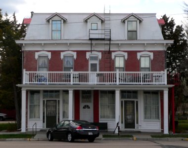 Cimarron Hotel (Cimarron KS) from E 1