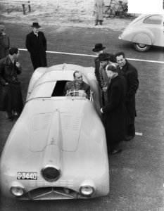 Circuit Zandvoort snelheidsrecords. Barendrecht in de raceauto Gatso, Bestanddeelnr 903-7048