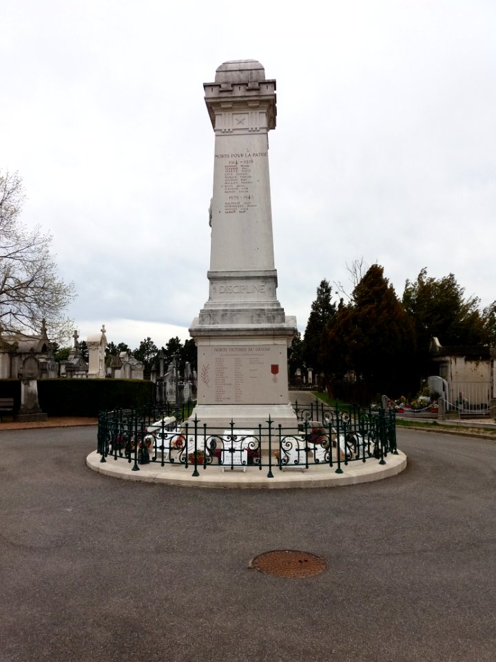 Cimetière de Loyasse - Ancien - Monument à la mémoire des Sapeurs-Pompiers - Discipline